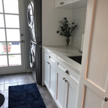 Small yet Airy and Functional Laundry Room