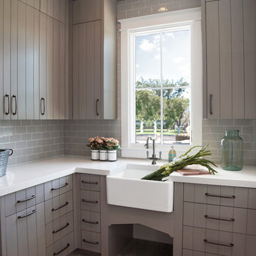 Sonoma Inspired - Laundry Room www.hryanstudio.com