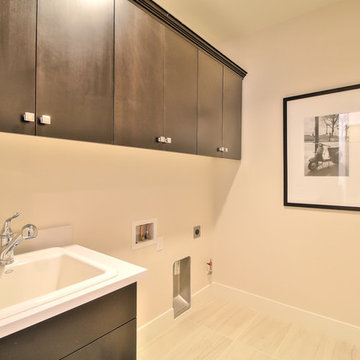 SummerHill Homes Lofts, Offices & Laundry Rooms: Saratoga Lane Residence 1 Laund