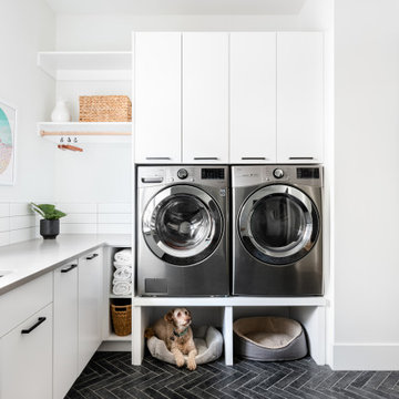 The Lookout Kitchen + Pantry