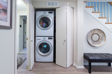 This is an example of a contemporary utility room in Minneapolis.