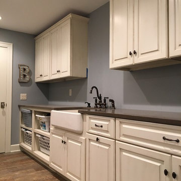Traditional Akron Area Laundry Room