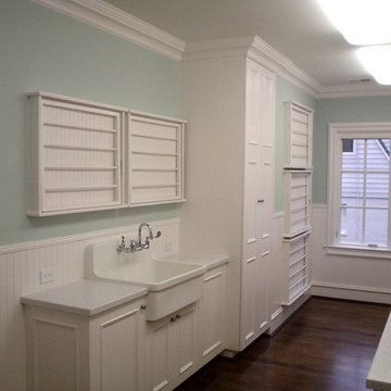 Traditional Laundry Room