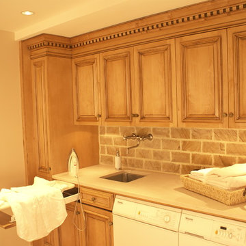 Traditional Laundry Room