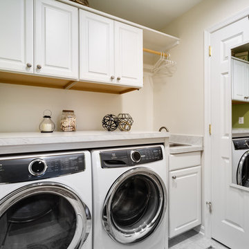 Vienna Traditional Kitchen/Living/Laundry_12429