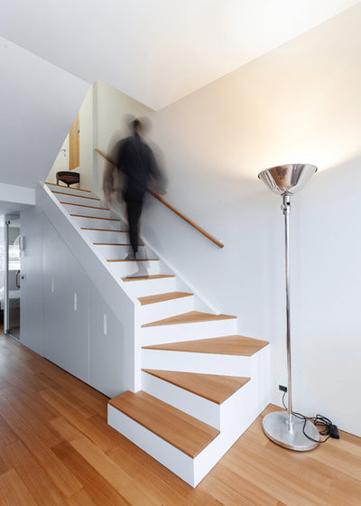 Contemporary Staircase by Studio Bazi