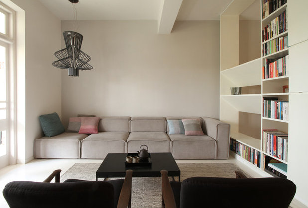 Contemporary Living Room by FUSIONstudio