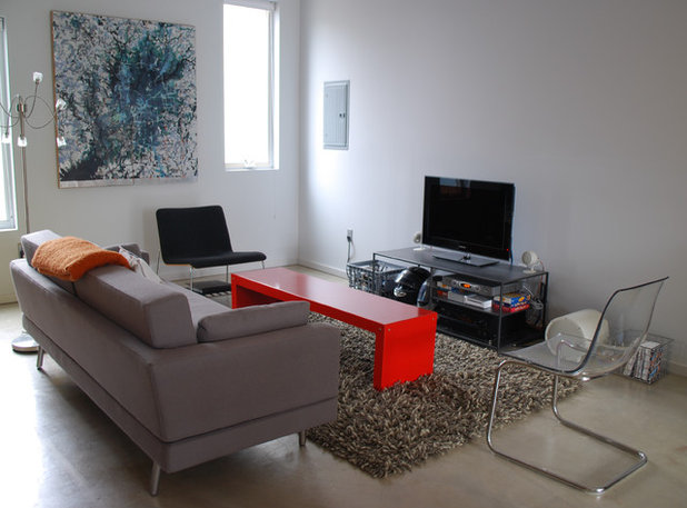 Modern Living Room by Nic Darling