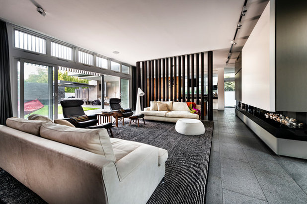 Modern Living Room by Building Designers Association of WA (BDAWA)