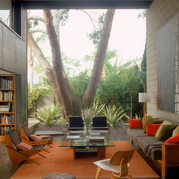 700 Palms Residence
