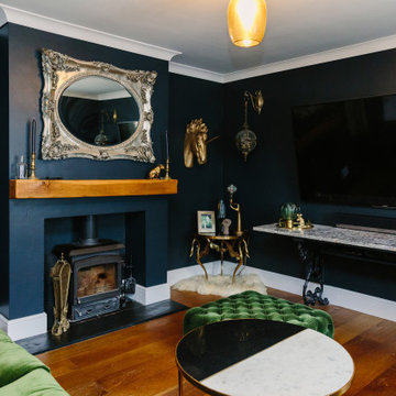A dramatic but cosy living room