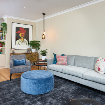 A hint of Mid-Century