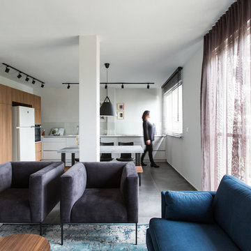 A modern and contemporary Air BnB apartment in Ramat Hasharon, Israel