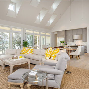 A Modern Lake Home