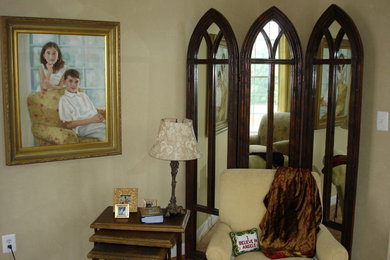 Photo of a traditional living room in Baltimore.