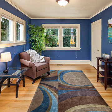 Admiral Way Listing - West Seattle