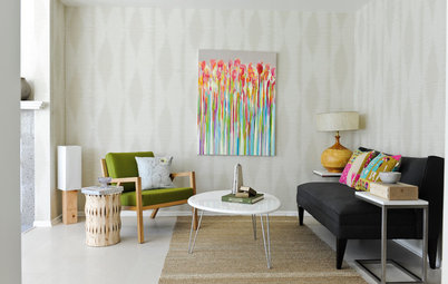 The Dos and Don'ts of Hanging Art Against Wallpaper