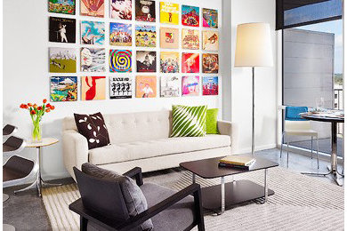 Minimalist living room photo in Austin