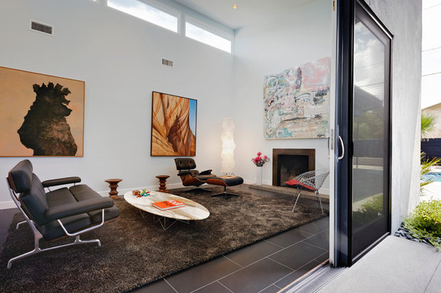 Midcentury Living Room by BUNNYFiSH studio