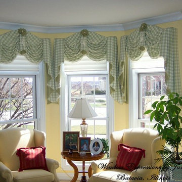 Arched Butterfly Valance