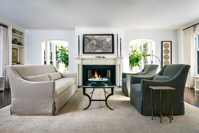 Inspiration for a living room remodel in Chicago