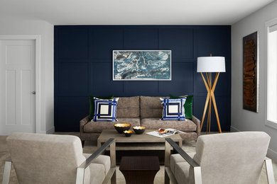 Mittelgroßes, Offenes Modernes Wohnzimmer mit blauer Wandfarbe und Teppichboden in Chicago