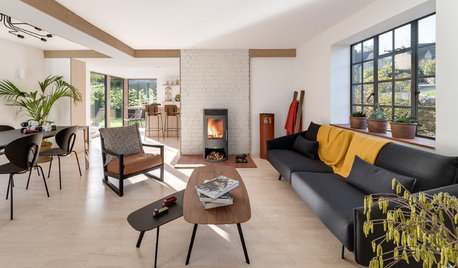 Houzz Tour: A 1950s House is Cleverly Extended on Three Sides