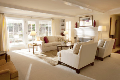 Example of a trendy living room design in Portland