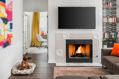 Example of a minimalist living room design in Atlanta