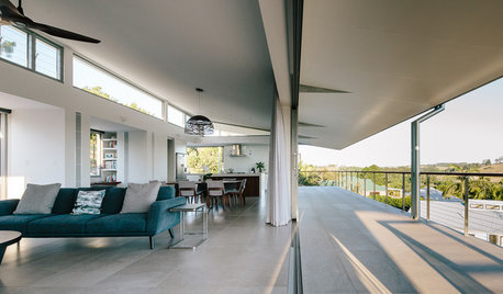Houzz Tour: A House That Catches the Sun