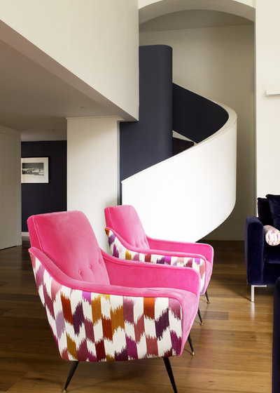 Contemporary Living Room by LEIVARS