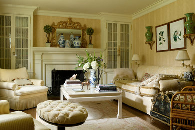 Design ideas for a classic living room in New York.