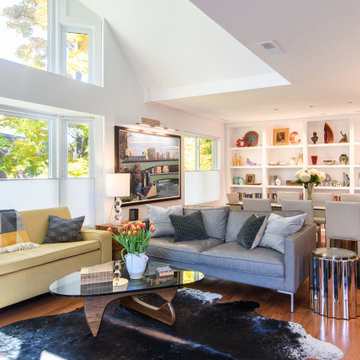 BI-LEVEL MODERN CONDO