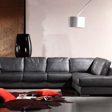 Black Leather Sectional Sofa in Genuine Leather