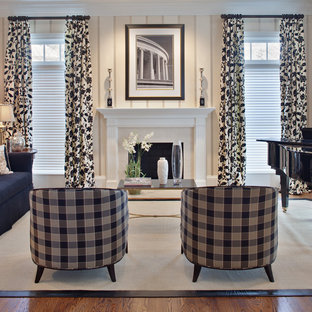 Living Room Wallpaper Border Ideas Houzz