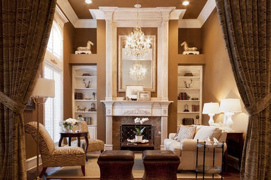 Design ideas for a traditional living room in Dallas.