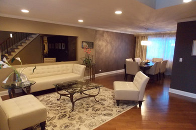 Living room - living room idea in Chicago