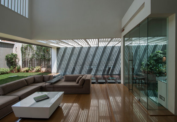 Contemporain Salon by Architecture Paradigm