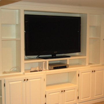 Cabinets and Built-Ins