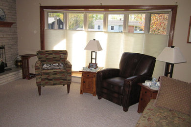 Photo of a traditional living room in Grand Rapids.