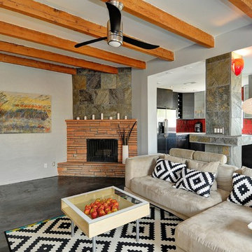 Central Phoenix Living room