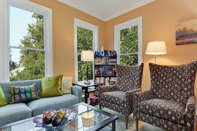 Example of a classic living room design in DC Metro