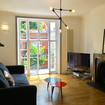 Chelsea Apartment Living Room with fireplace off Kings Road