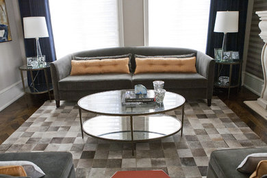 Trendy living room photo in Toronto
