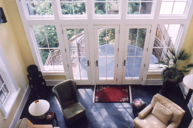 Elegant living room photo in Columbus