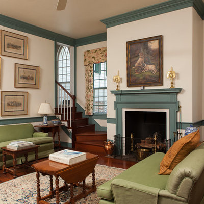 Inspiration for a timeless living room remodel in Charleston