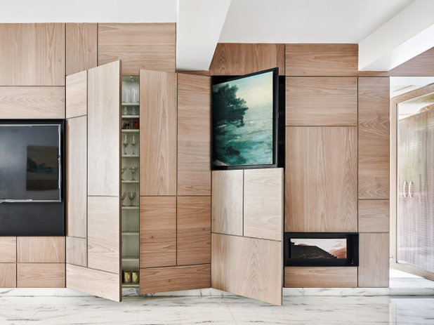 Contemporary Living Room by Jannat Vasi Interior Design