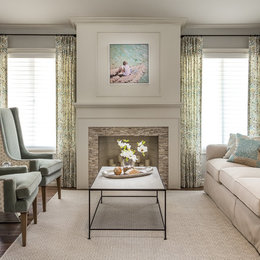 https://www.houzz.com/photos/classic-elegant-living-room-with-traditional-sofa-and-accent-chairs-traditional-living-room-san-diego-phvw-vp~49751622