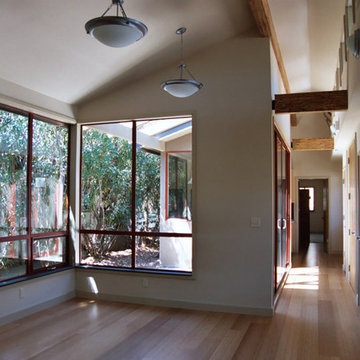 Clerestory Living Room Entry Hall, Faculty House, Palo Alto, CA, ENRarchitects w