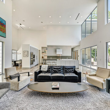Club Oaks House
